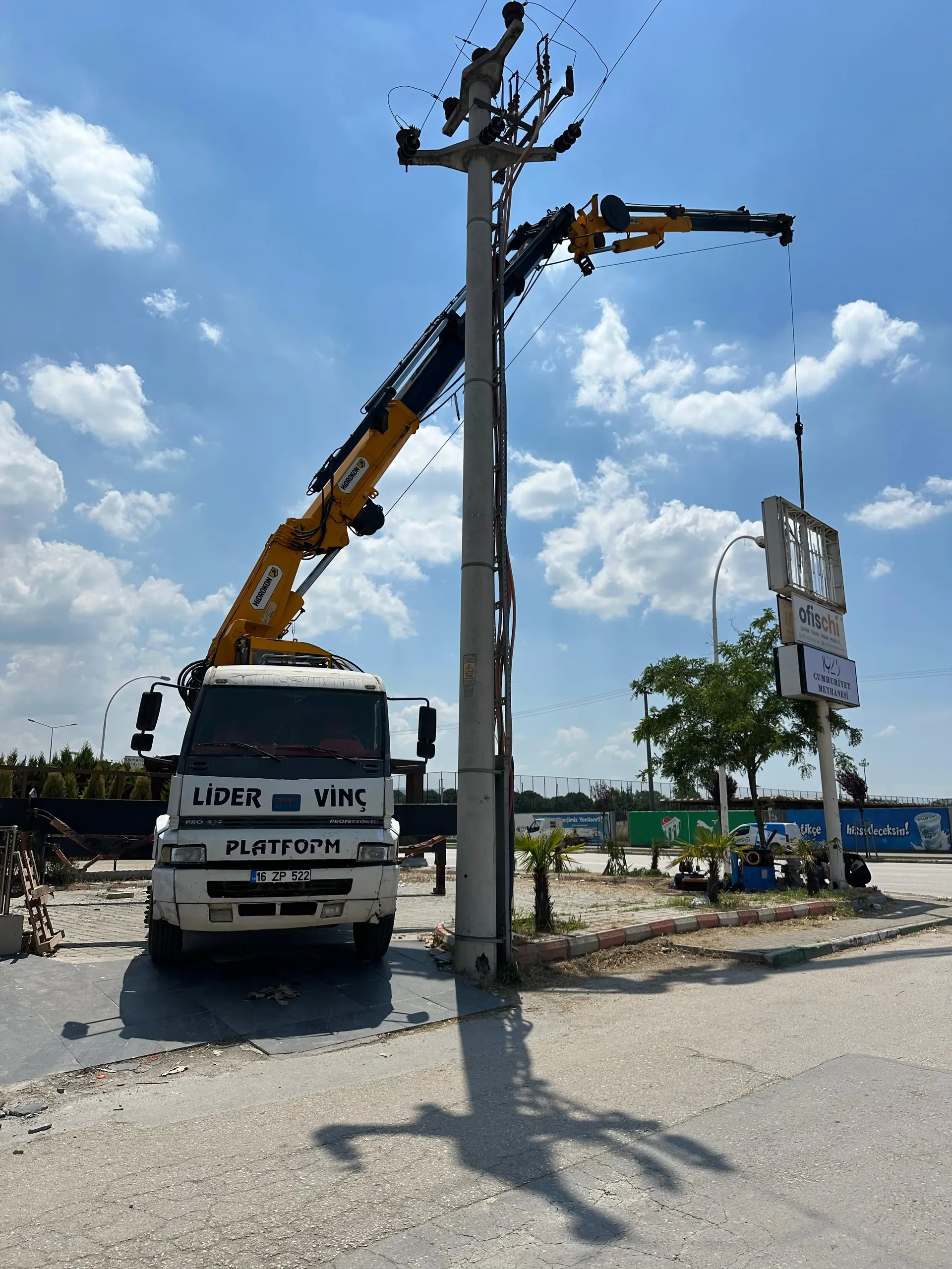Bursa 37 Metre Sepetli Vinç